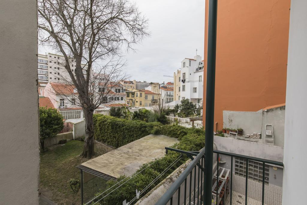 Appartement Rustic Flat At Lisbon's Heart